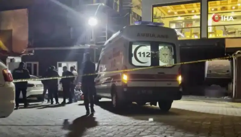 Gece Kulübü Önünde Alacak Verecek Cinayeti: Ekstra Gerilim ve Belirsizlik