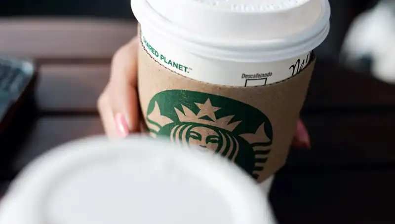 Starbucks'tan Şok Eden Rekor: 50 Milyon Dolar Tazminat Kararı