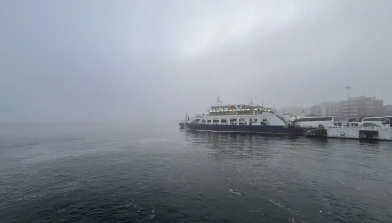 Yoğun Sis Nedeniyle Çanakkale Boğazı'nda Transit Geçişler Durduruldu!