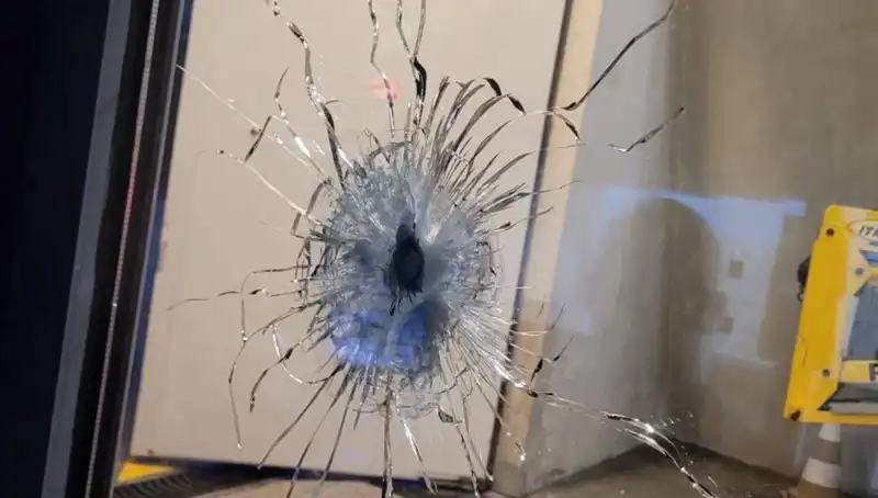 Fransa’da Hapishanelere Cüretkar Saldırı: Aracılar Kundaklayarak Kaçtı!
