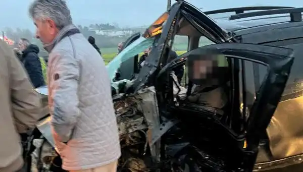 Arnavutköy'de Faciaya Yol Açan Kaza: Bir Can Hayatını Kaybetti