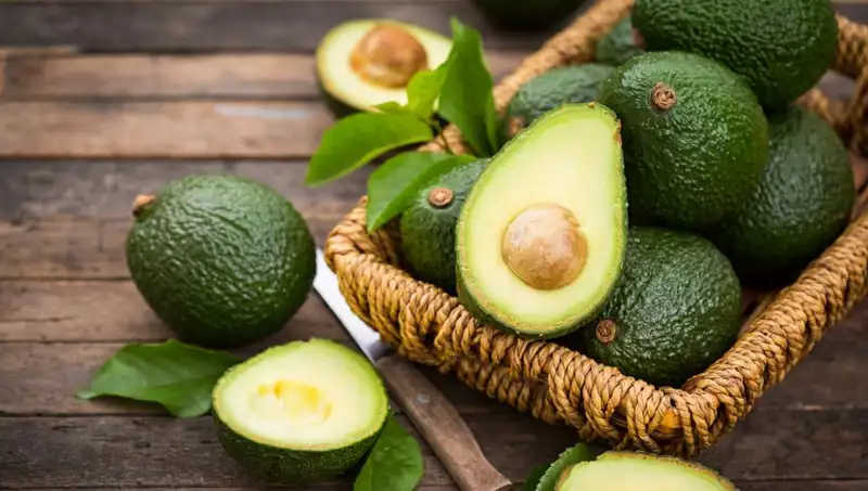 Avokado: Sağlıklı mı Yoksa Gözden Kaçırılan Tehlikeleri mi Var?