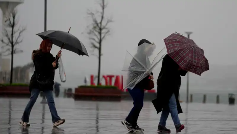 İstanbullular Dikkat! Yarın Kuvvetli Sağanak Yağış Bekleniyor