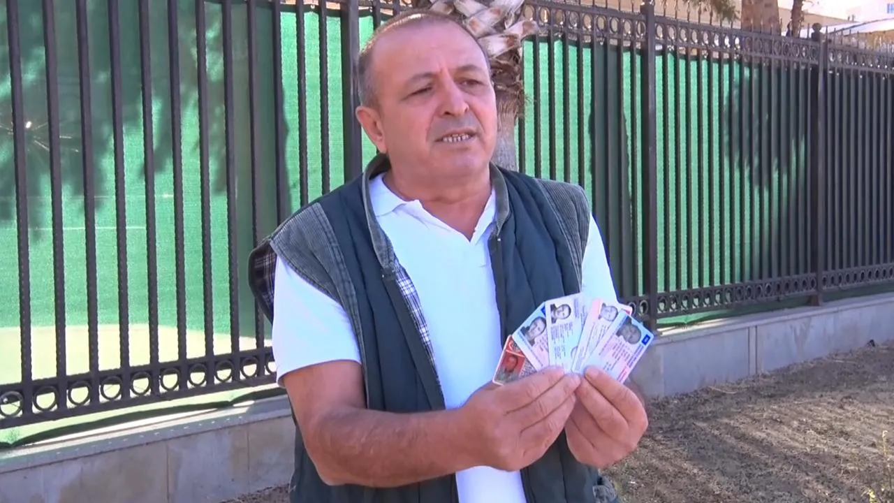 Beş Farklı İsimle Yaşayan Vatandaş, Kimliğini Bulmak İçin Dava Açtı