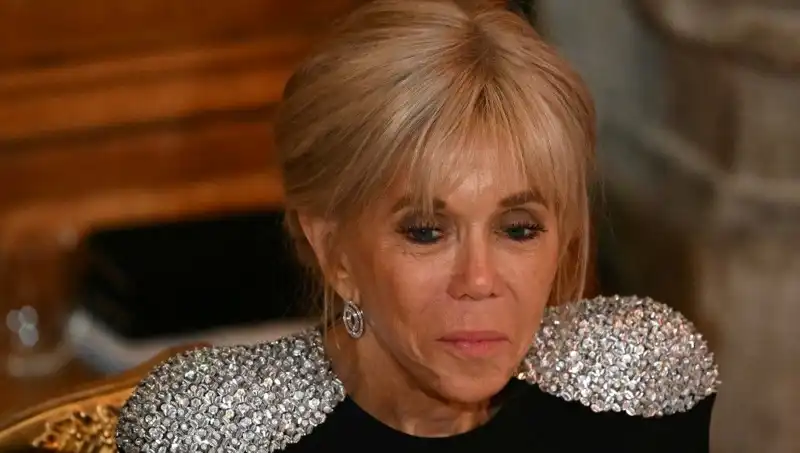 First Lady Davasında Şok Gelişme: "Erkek Olarak Doğdu" Yalanı Beraatla Sonuçlandı