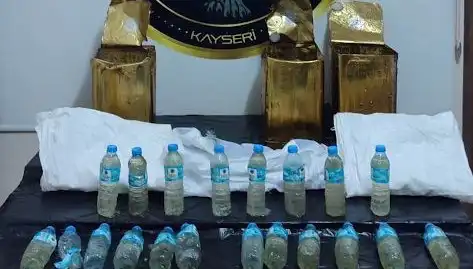 Bal Tenekelerinde Şok Eden Metamfetamin Bulundu: Suç Şebekesi Çökerilmek Üzere!