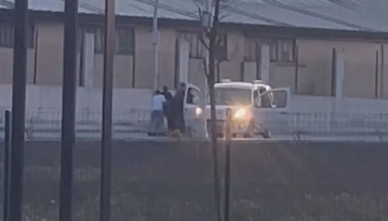 Drift Yapan Araçtan Beklenmedik Şok: Yola Fırladı, Faciadan Dönüldü!