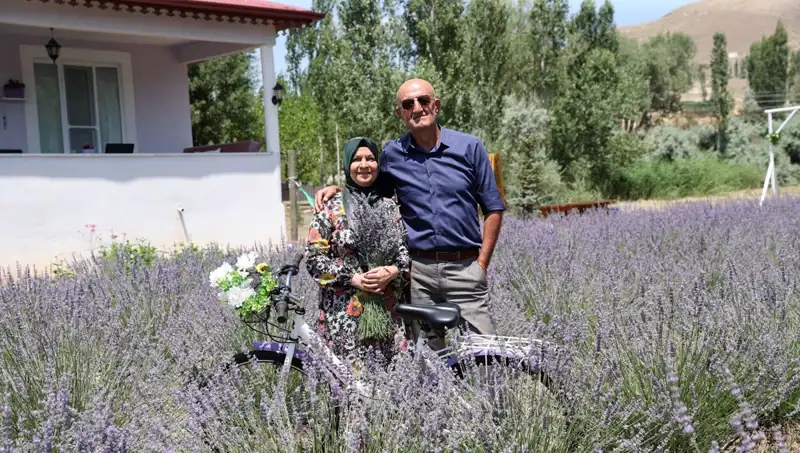 Astım Hastası Eşine Destek İçin Taşındı, Şimdi Hasat Zamanını Bekliyor