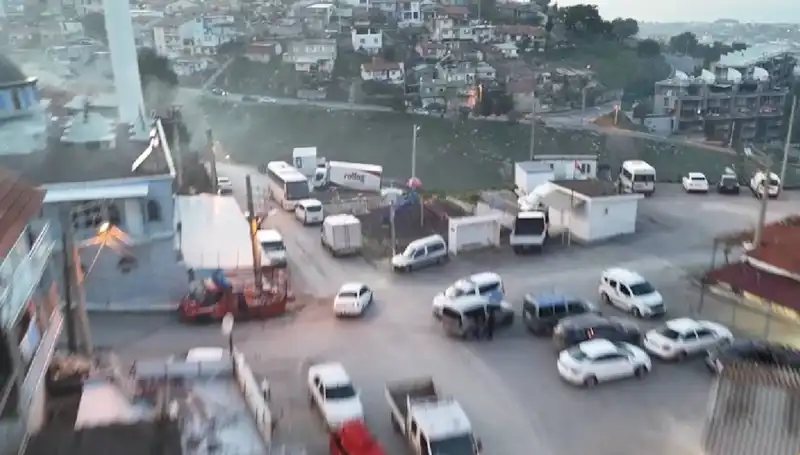 İzmir'de Tarihi Operasyon: 99 Gözaltı, Suç Şebekelerine Darbe