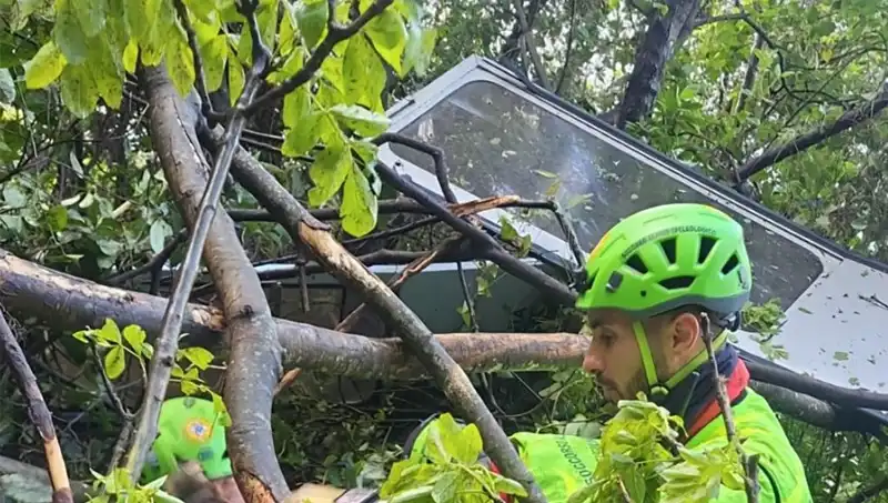 İtalya'da Teleferik Faciası: 4 Kişiyi Hayattan Koparan Trajik Olay