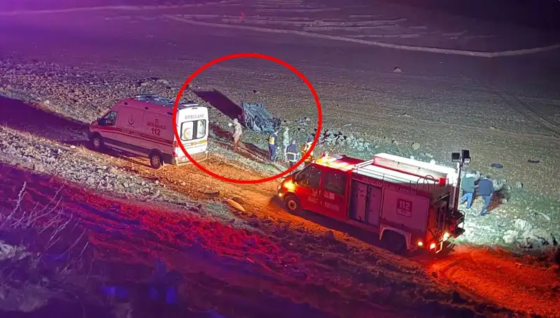 Otomobil Şarampole Devrildi: Feci Kaza Sonucu İki Can Hayatını Kaybetti