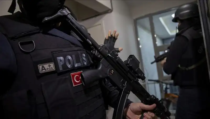 Samsun'da Uyuşturucu Operasyonu: 3.962 Sentetik Ecza Hapı Ele Geçirildi