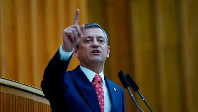 CHP, Cumhurbaşkanlığı Adaylığı İçin Ön Seçim Yapacak Mı? Özgür Özel'den Çarpıcı Açıklama