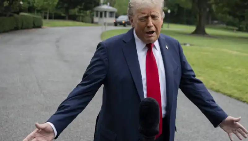 Trump'tan Şaşırtan Açıklamalar: Ülkeler Savaşmalı mı?