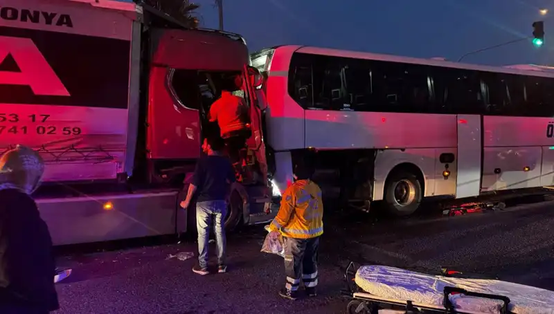 4 Araçlık Zincirleme Kazada Bir Kişi Hayatını Kaybetti