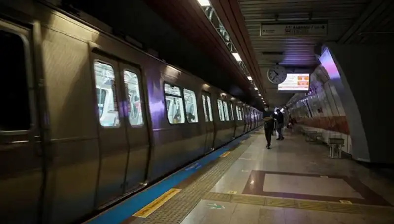 İstanbul'da Taksim ve Şişhane İstasyonları Resmen Açıldı: Metro Ağı Genişliyor
