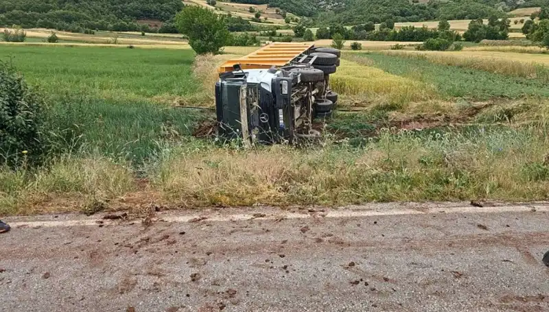 Tokat'ta Kamyon Kazası: Feci Olayda Sürücü Hayatını Kaybetti