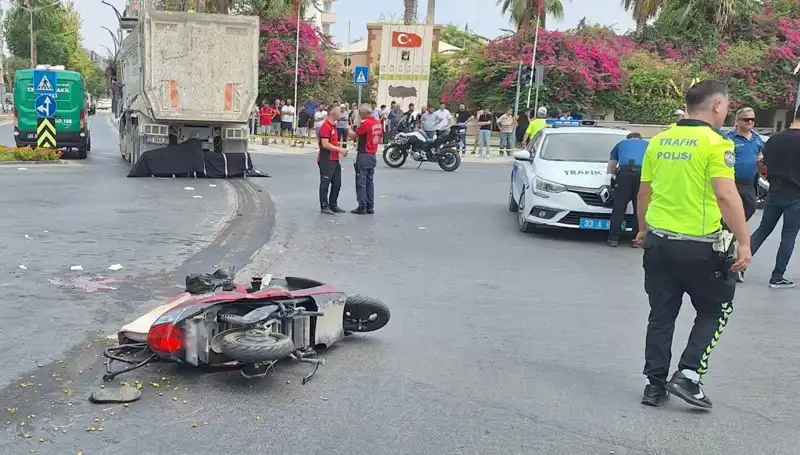 Mersin'de Feci Trafik Kazası: Hayatını Kaybedenler ve Yaralılar