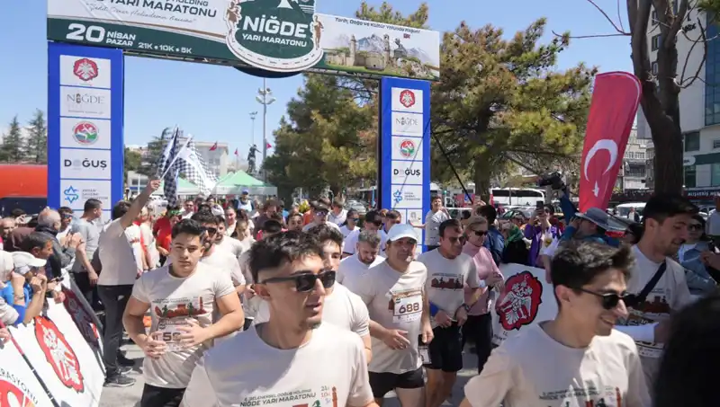Niğde Yarı Maratonu’nda Sporun Coşkusu: 518 Katılımcı Yarıştı!