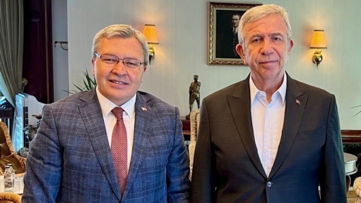 Mansur Yavaş, Ahmet Davutoğlu’nun Sağ Kolunu Ekibine Transfer Etti