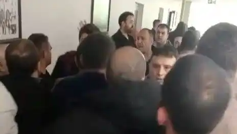 Karamürsel Belediyesi’nde İhale Kavgası: İddialar ve Gelişmeler
