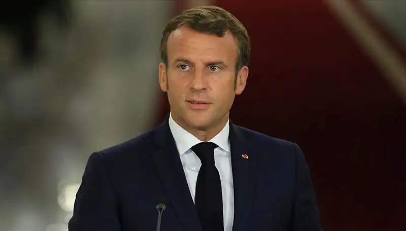 Macron'dan Önemli Açıklama: Avrupalı Komutanlarla Paris'te Buluşacak!