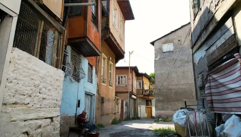 Ankara'nın Tarihi Yahudi Mahallesi: Hoşgörünün Silueti Zamanla Yüzleşiyor