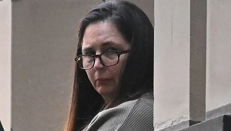 Zehirli Mantarların Gizemi: Renkli Tabakların Ardındaki Suç