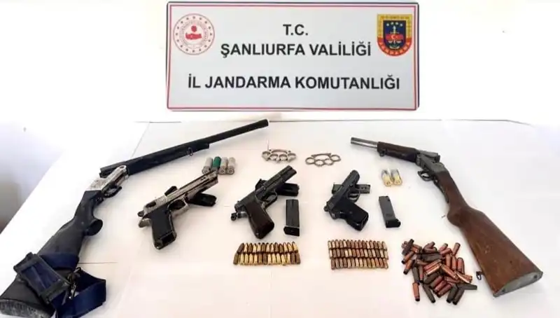 Şanlıurfa’da Ruhsatsız Silah Operasyonu: Çarpıcı Gelişmeler ve Tutuklamalar