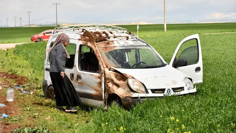 İki Otomobilin Çarpıştığı Kazada 10 Kişi Yaralandı: 6 Çocuk Hastaneye Kaldırıldı