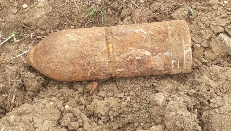 Çanakkale'de Bulunan Patlamamış Top Mermisi, Tarihe Işık Tutacak!