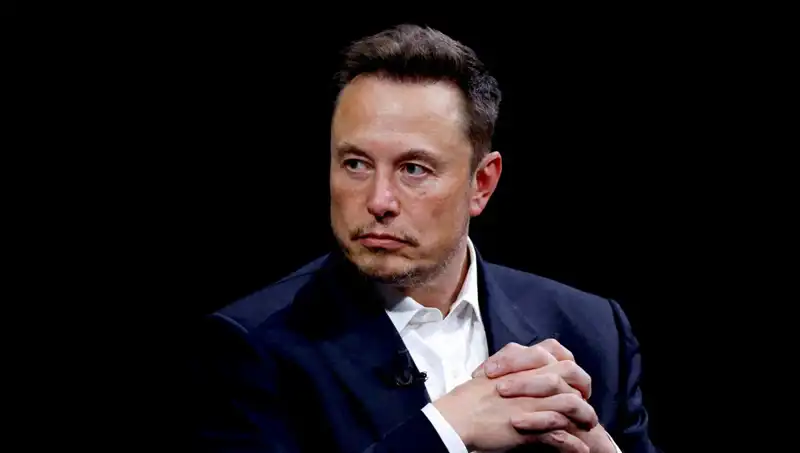 Musk’tan Şaşırtan Açıklama: Robotlar Cerrahların Yerini Alacak!