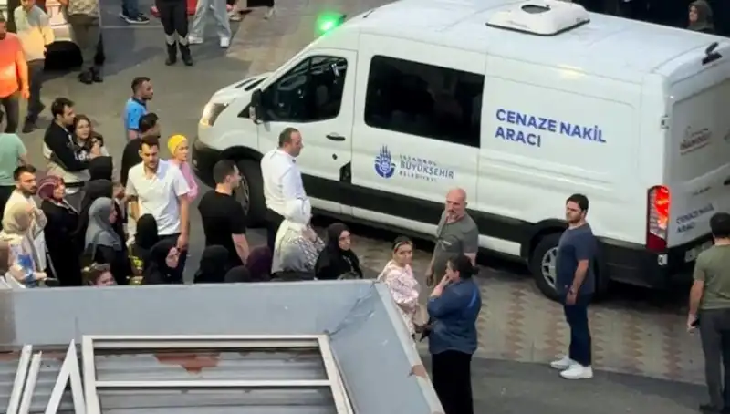 İstanbul'da 3 Aylık Bebeğin Şüpheli Ölümü: Aile ve Soruşturma Gelişmeleri