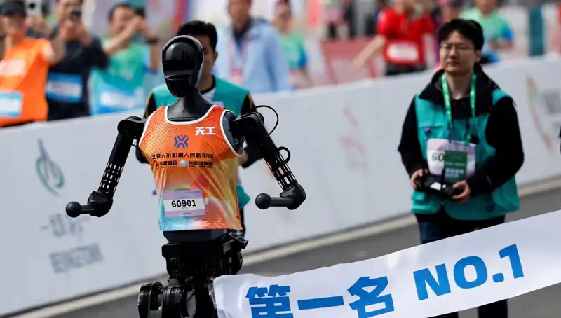 Çinli Robotlar, İnsanlara Karşı Maratonda Zafer Arayışında