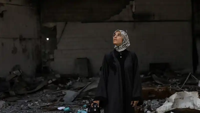 Gazze’deki Foto Muhabir Fatma’nın Ölümü, Savaşın Sessiz Tanığı Olmayı Seçti