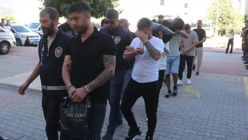 Dolandırıcılar, Sahte Eskort İlanlarıyla 12 Milyon Lira Varlığı Ele Geçirdi