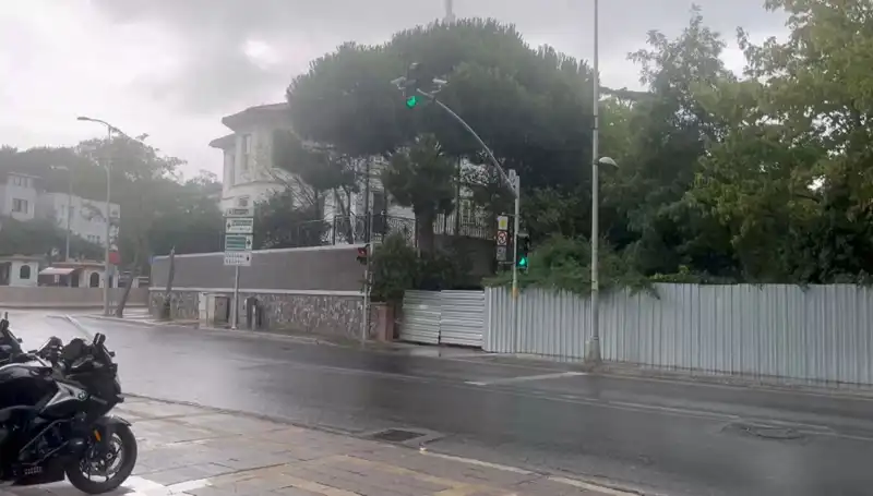İstanbul'da Sağanak Yağışları Nefes Aldırıyor: Şehrin Hava Durumu Nasıl?
