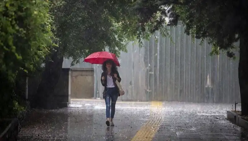 Meteoroloji'den Sağanak Uyarısı: 13 İlde Hava Durumu Alarm Veriyor!
