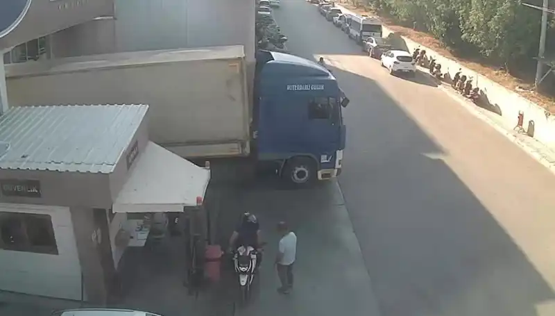 Milyonlarca Liralık Ürünlere El Konuldu: Nakliye Şebekesi Çökertildi