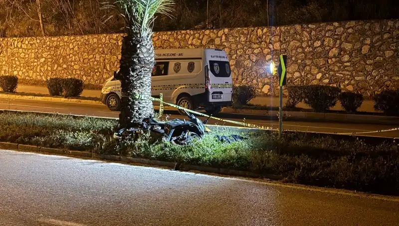 Tıp Fakültesi Öğrencisi Motosiklet Kazasında Hayatını Kaybetti