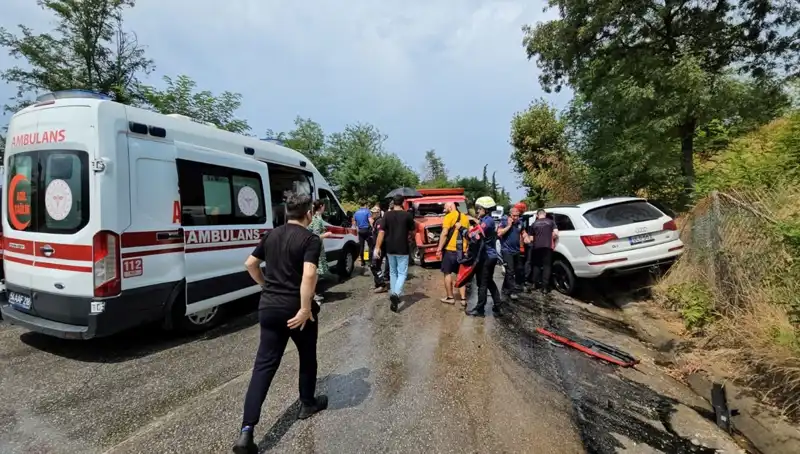 Sakarya'da Kamyonet ve Cip Çarpıştı: Tüyler Ürperten Kaza Anı!