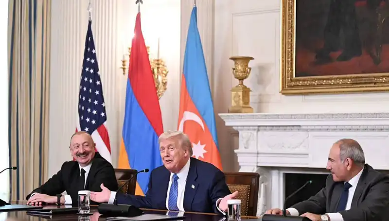Aliyev, Ermenistan’a Anayasa Reformu İçin Acil Çağrıda Bulundu