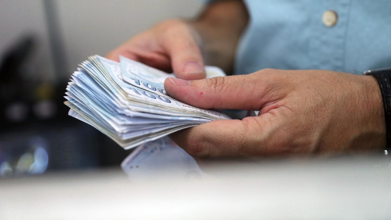 Emekli Aylığı En Düşük Seviyeye Ulaştı