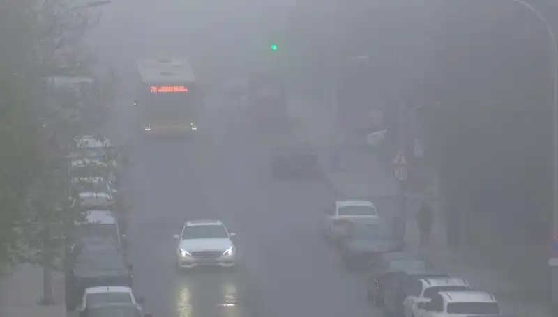 İstanbul'da Görüş Mesafesini Düşüren Belirgin Sis Etkisi!