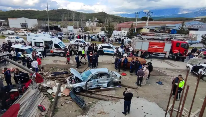 Bayram Tatilindeki Trafik Kazaları: 57 Can Kaybı, 6 Bin 533 Yaralı