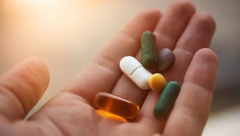 ABD'li Doktordan Şok Uyarı: Alınmaması Gereken 3 Vitamin Takviyesi!