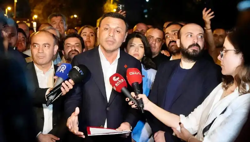 CHP İstanbul İl Başkanı Özgür Çelik'in İfadesiyle Siyasi Gündemi Sarstı