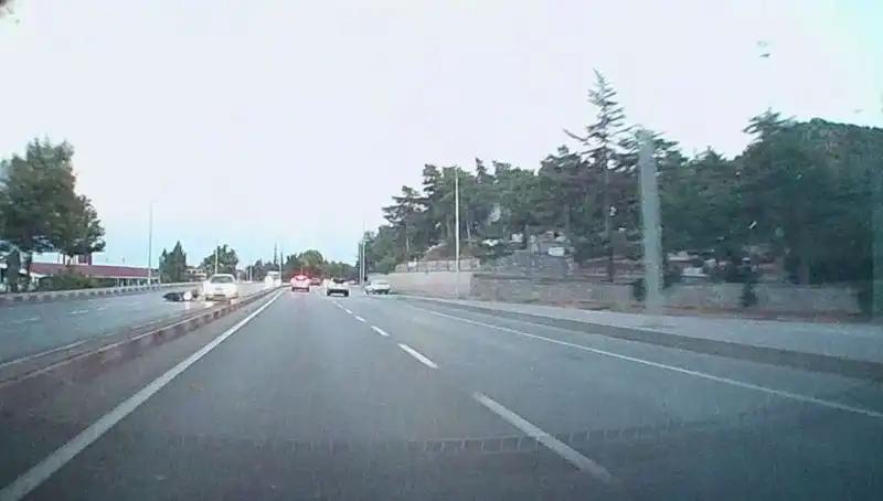 Motosiklet ve Otomobil Çarpıştı: Bir Kişi Yaralandı