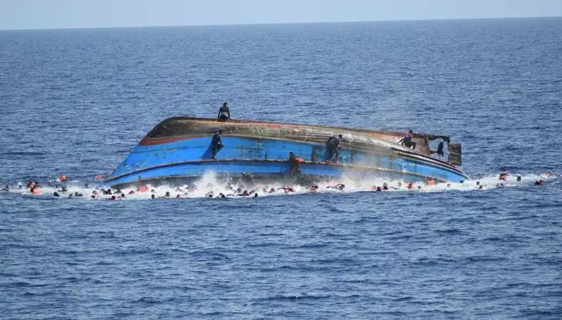 Filipinler Açıklarında Gemi Faciası: 4 Kişi Hayatını Kaybetti, 7 Kayıp